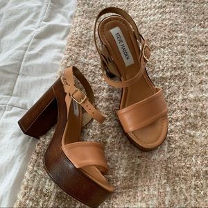 Steve Madden Laurisa Tan Leather Wooden Platform